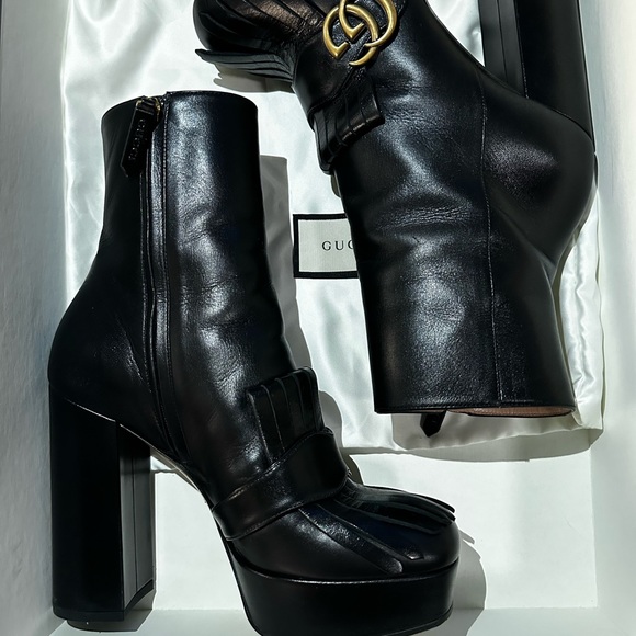 Authentic Gucci fringe heels - Picture 2 of 7